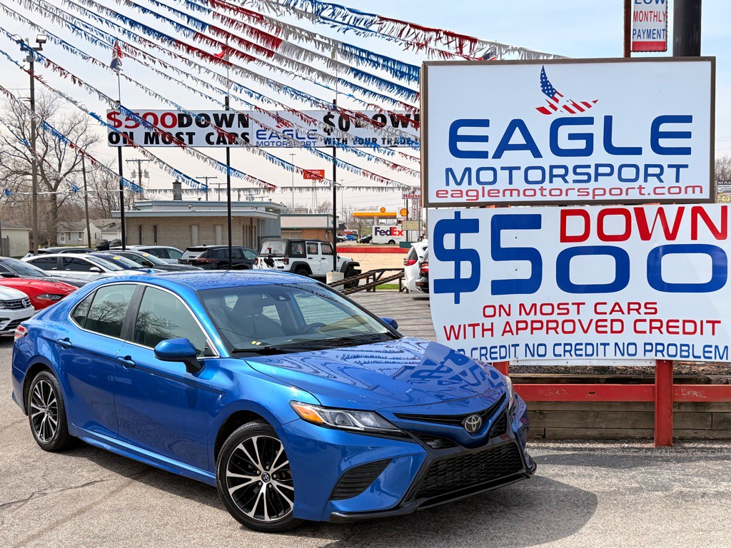 2020 Toyota Camry Image 2