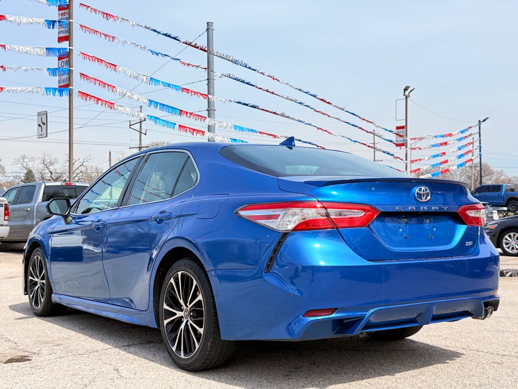 2020 Toyota Camry Image 9