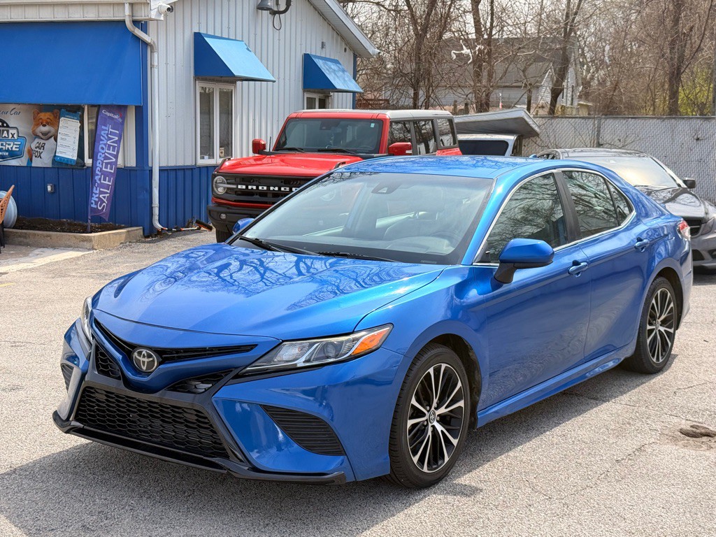 2020 Toyota Camry Image 11
