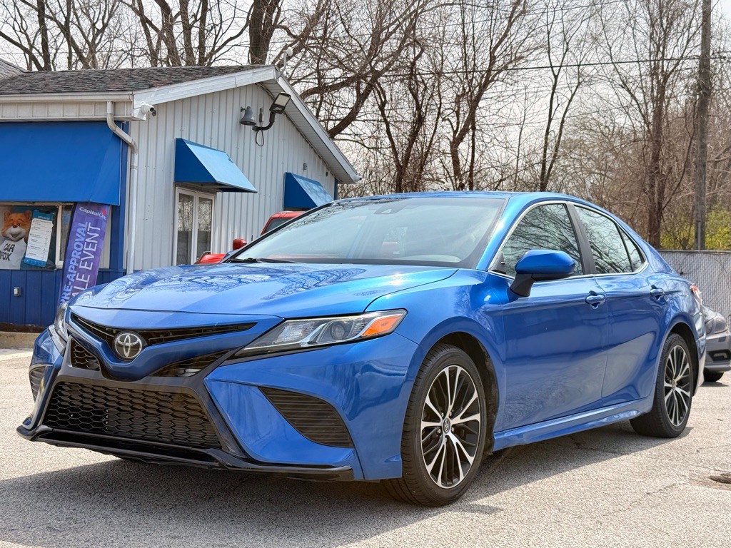 2020 Toyota Camry Image 12