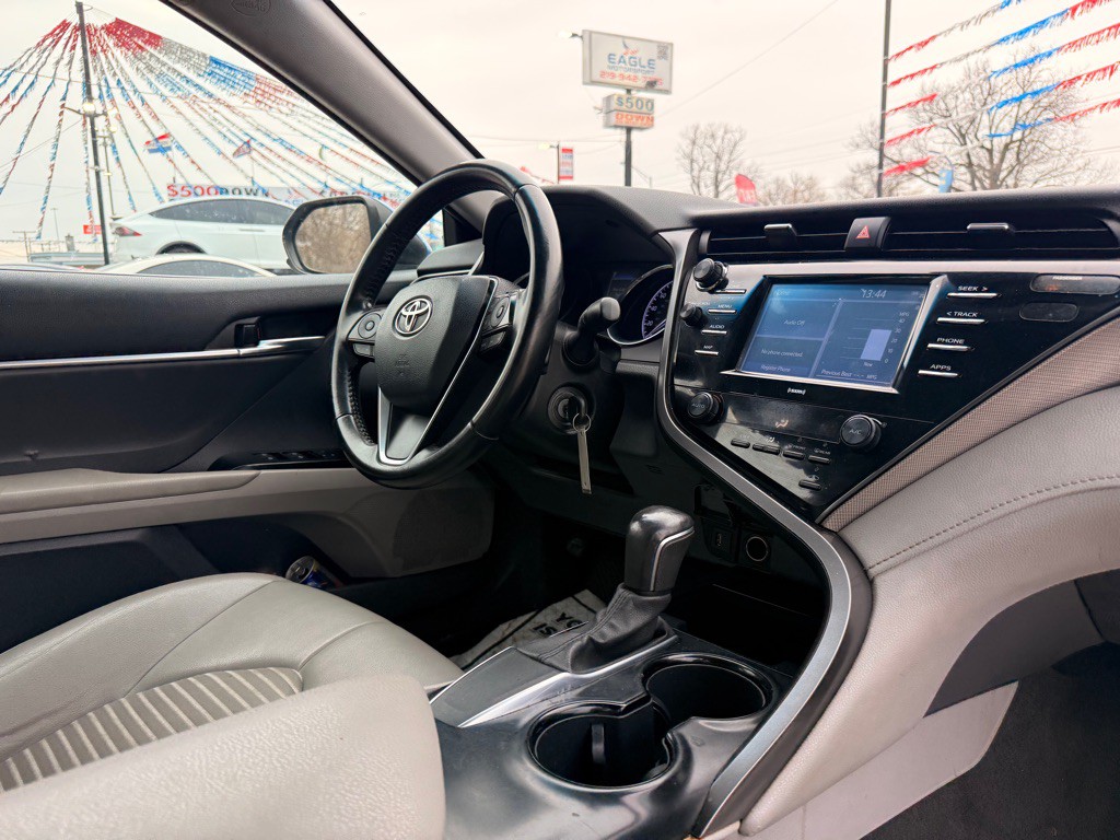 2020 Toyota Camry Image 20