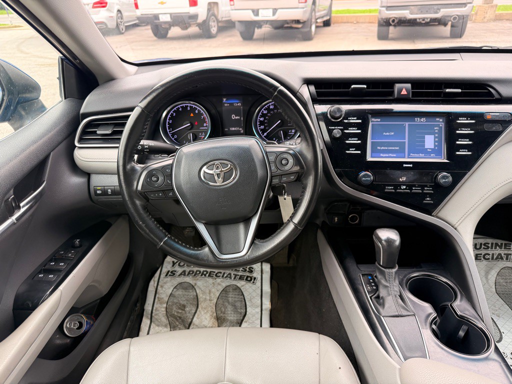 2020 Toyota Camry Image 24