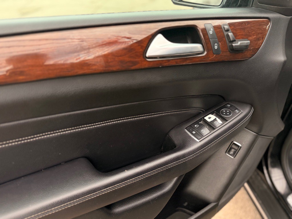 2013 Mercedes-Benz M-Class Image 15