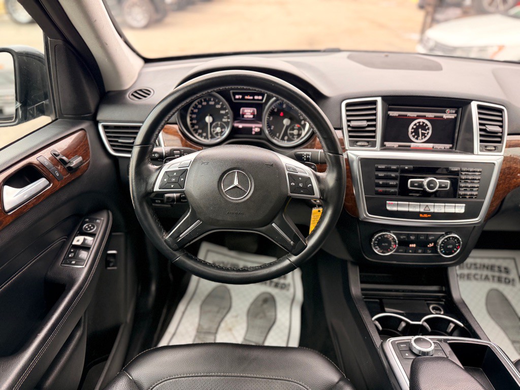 2013 Mercedes-Benz M-Class Image 26