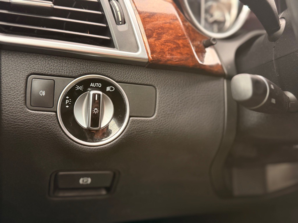 2013 Mercedes-Benz M-Class Image 28