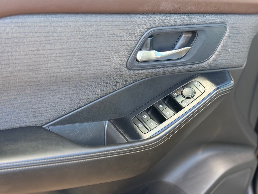 2023 Nissan Rogue Image 14