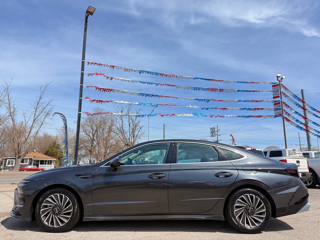 2025 Hyundai Sonata Image 9