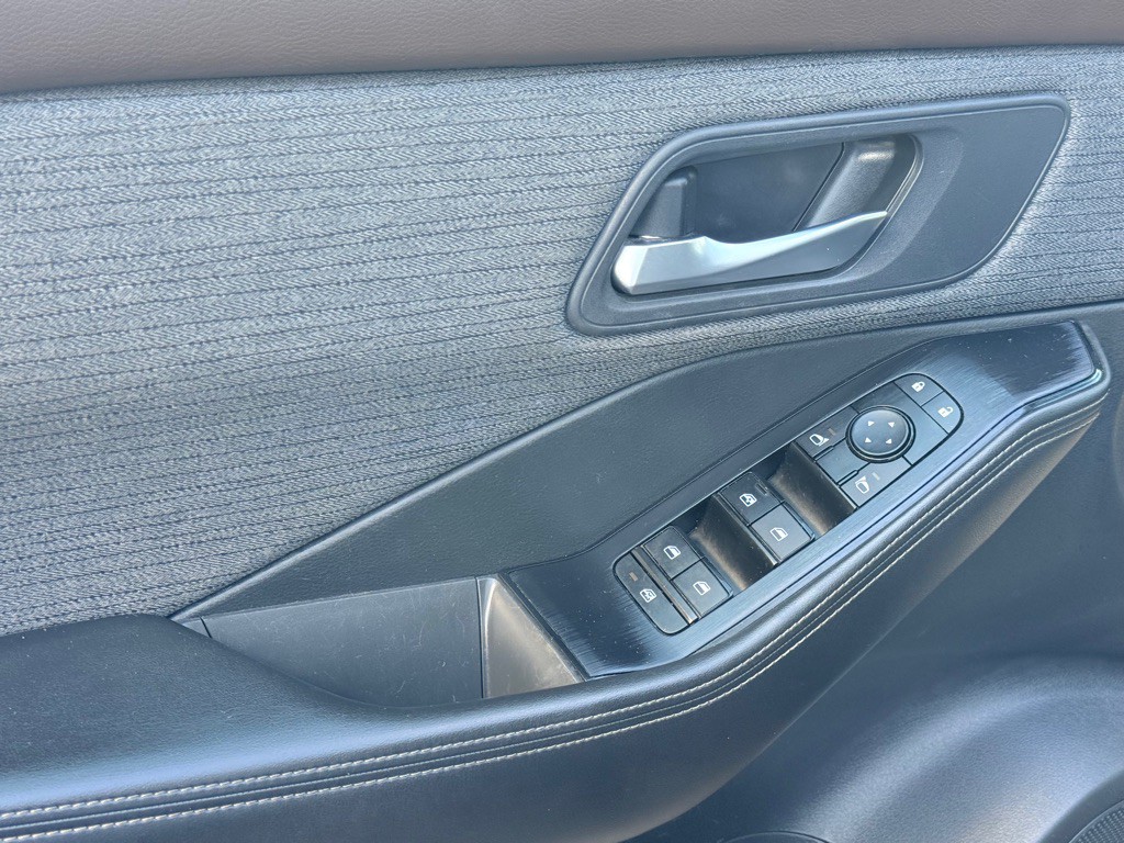 2023 Nissan Rogue Image 14