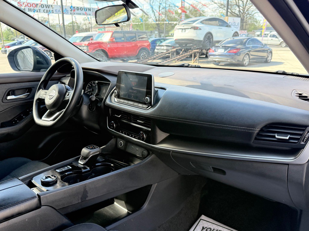 2023 Nissan Rogue Image 19