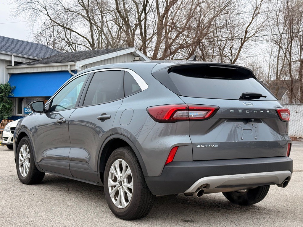 2023 Ford Escape Image 9