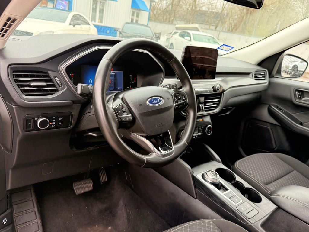 2023 Ford Escape Image 15
