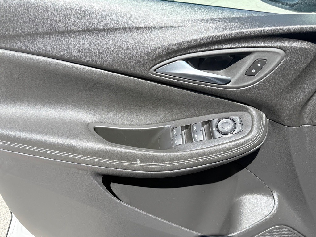 2026 Buick Enclave Image 13