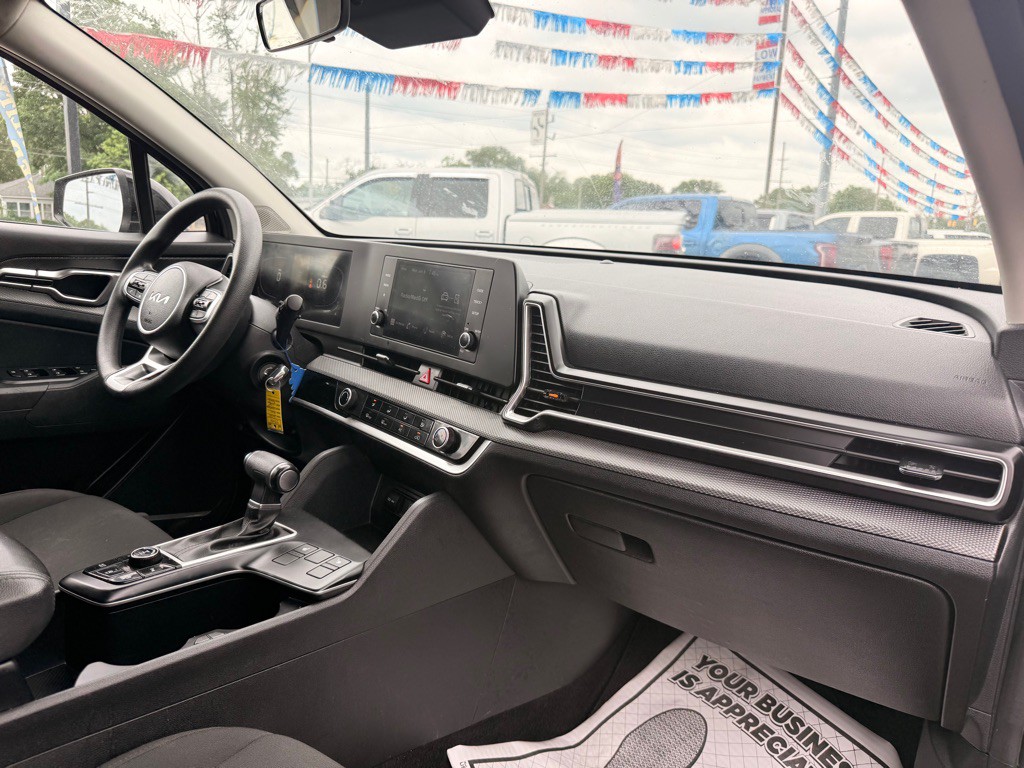 2025 Kia Sportage Image 18