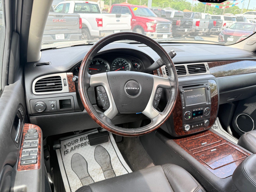 2014 GMC Yukon Image 28