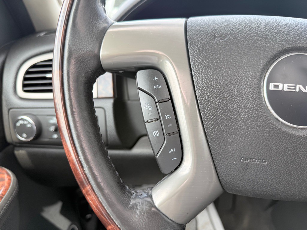 2014 GMC Yukon Image 32