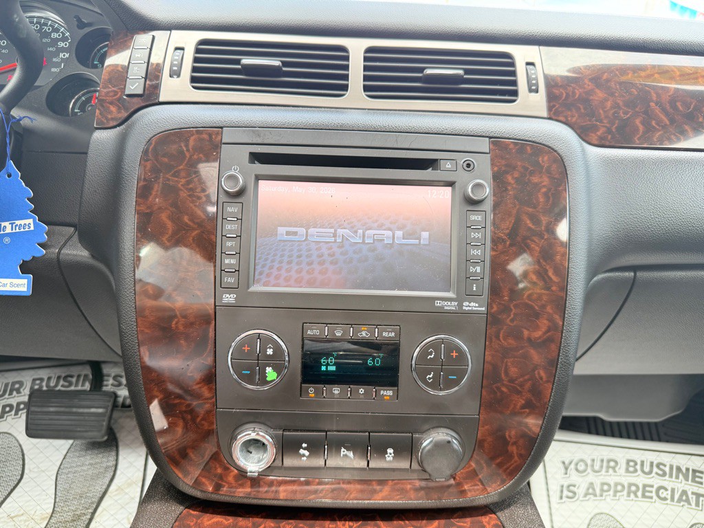 2014 GMC Yukon Image 39