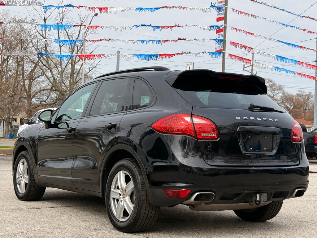 2014 Porsche Cayenne Image 9