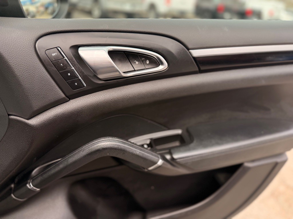 2014 Porsche Cayenne Image 22