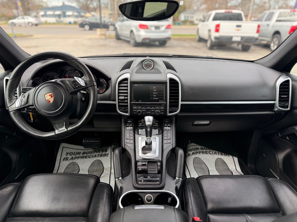 2014 Porsche Cayenne Image 28