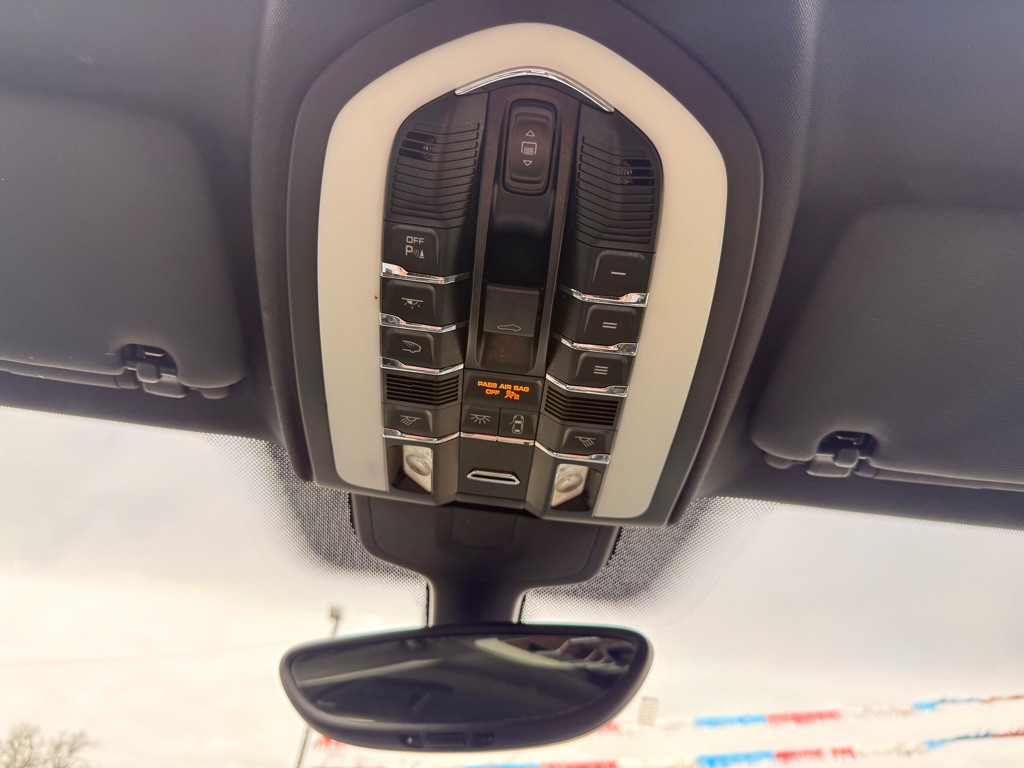 2014 Porsche Cayenne Image 37