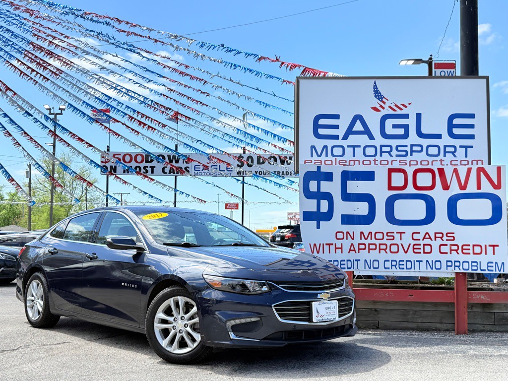 2017 Chevrolet Malibu Image 1