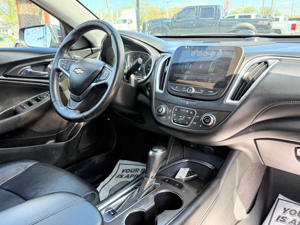 2017 Chevrolet Malibu Image 18