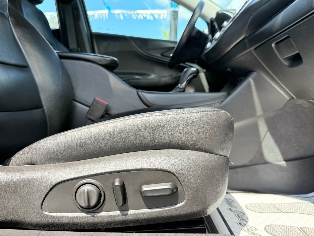 2017 Chevrolet Malibu Image 19