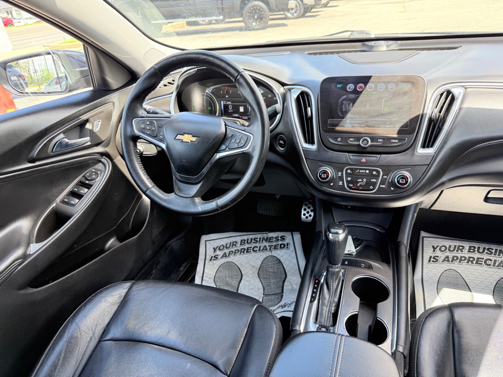 2017 Chevrolet Malibu Image 24