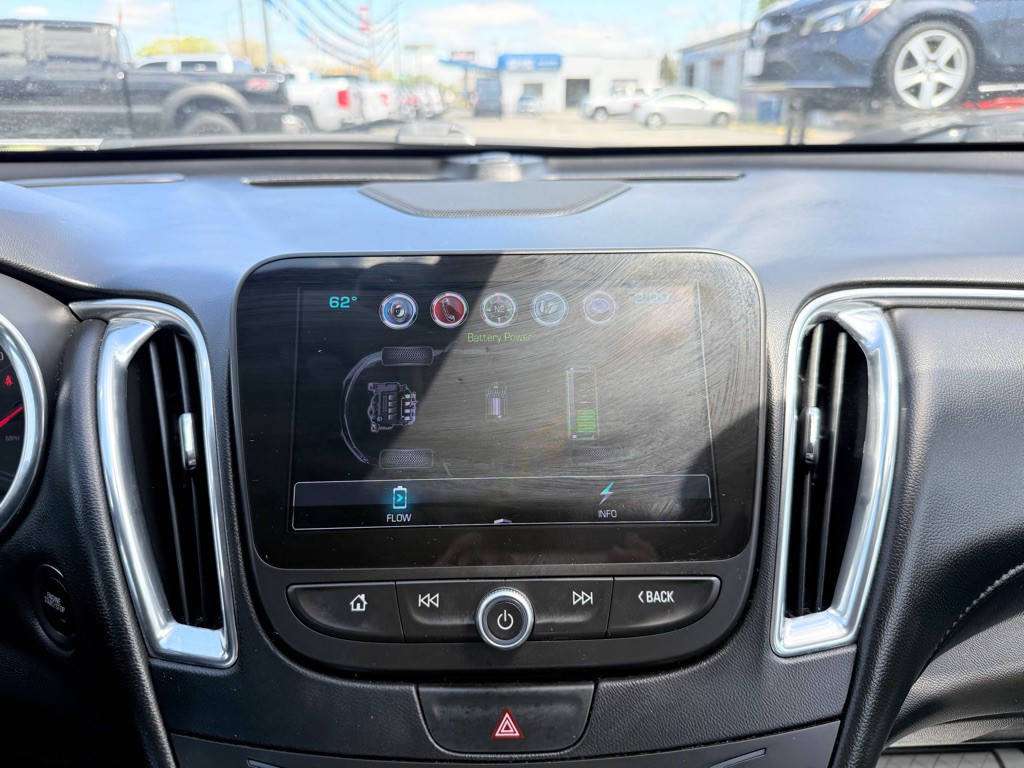 2017 Chevrolet Malibu Image 29