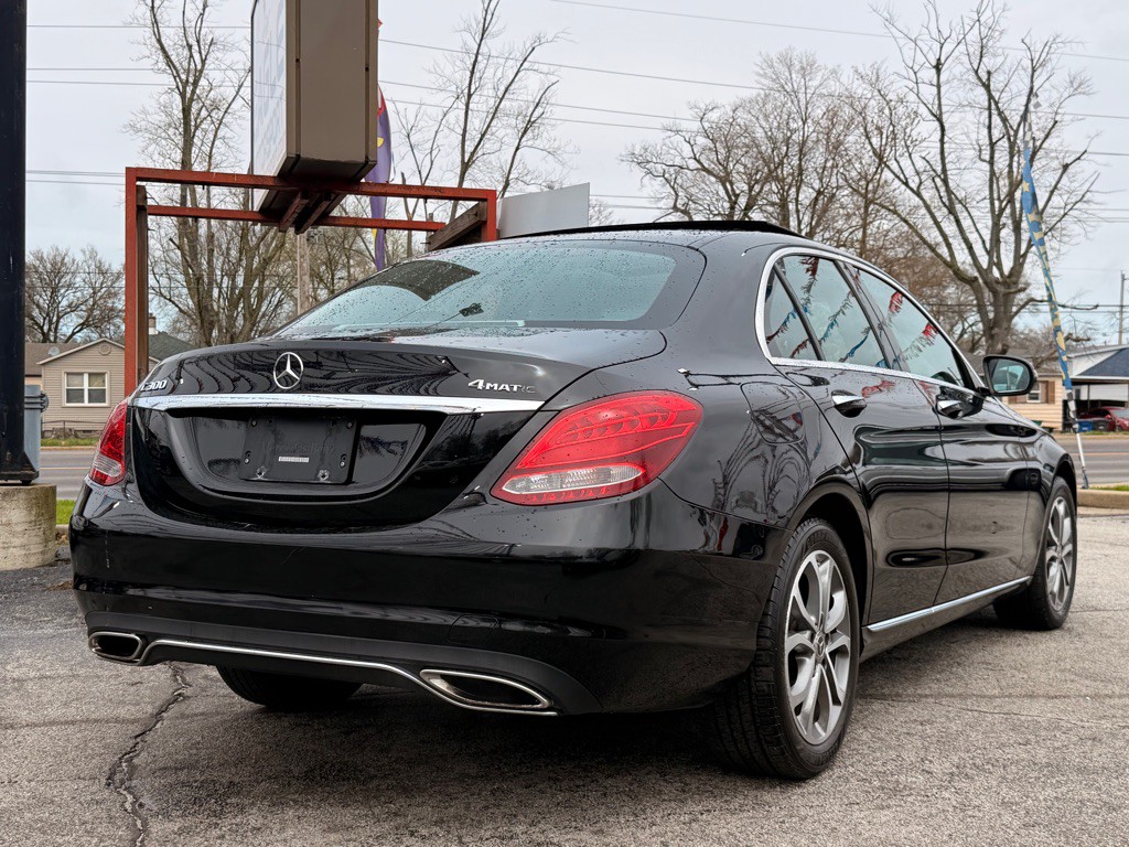2017 Mercedes-Benz C-Class Image 7