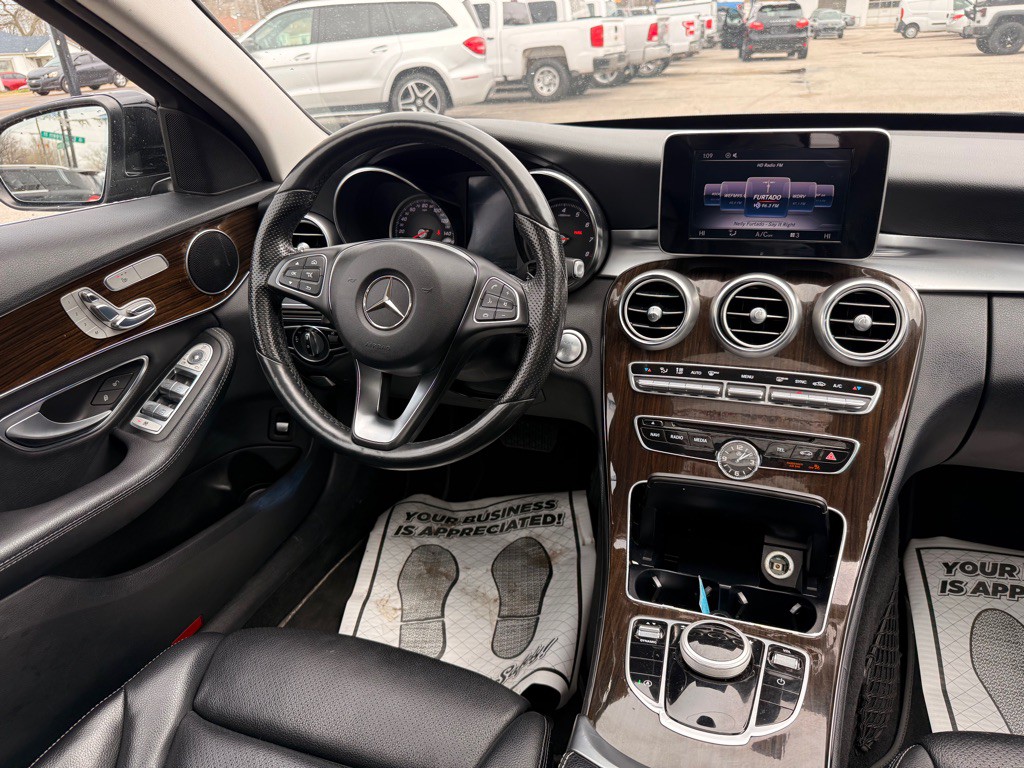 2017 Mercedes-Benz C-Class Image 25