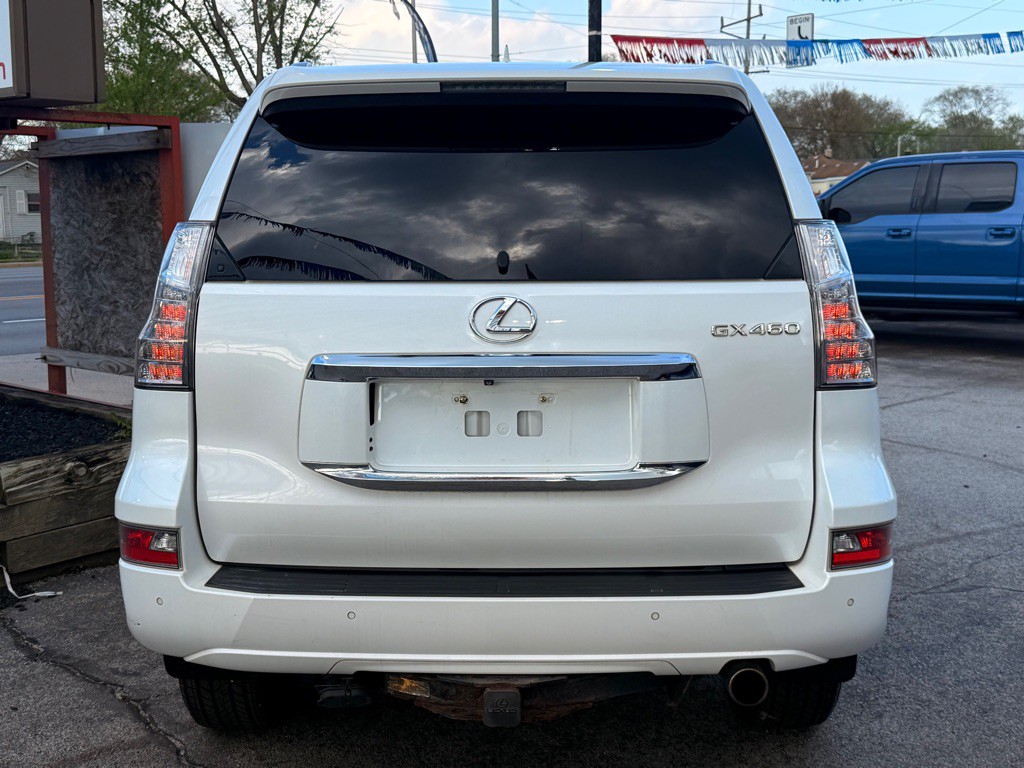 2015 Lexus GX Image 8