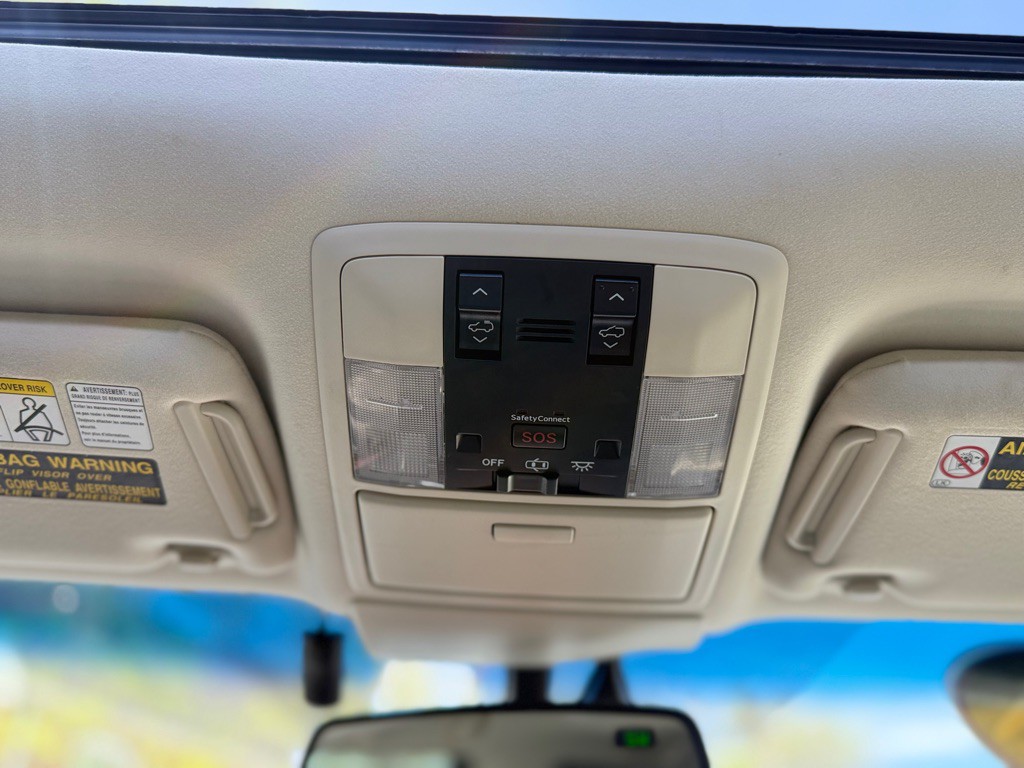 2015 Lexus GX Image 36