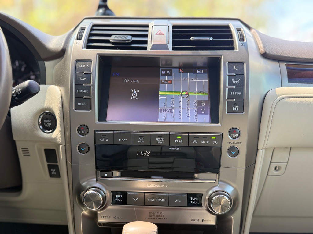 2015 Lexus GX Image 42