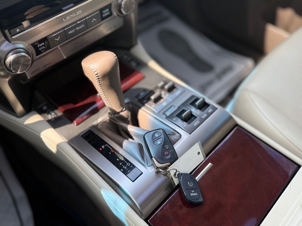 2015 Lexus GX Image 43