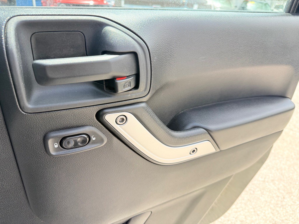 2015 Jeep Wrangler Unlimited Image 17