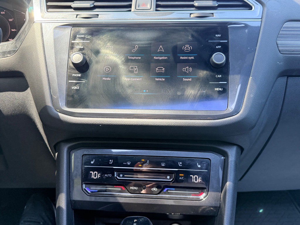 2022 Volkswagen Tiguan Image 39