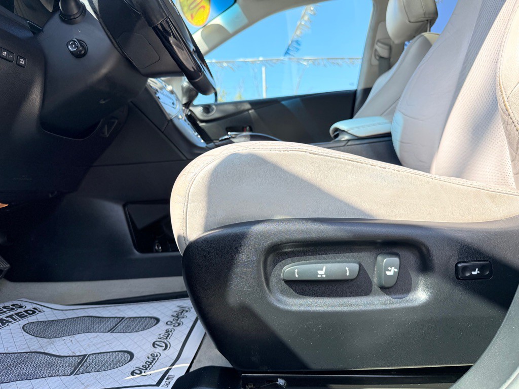 2015 Lexus RX Image 17