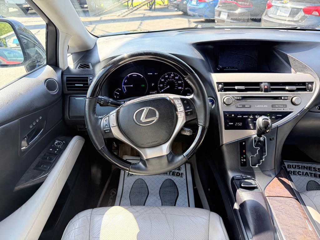 2015 Lexus RX Image 28