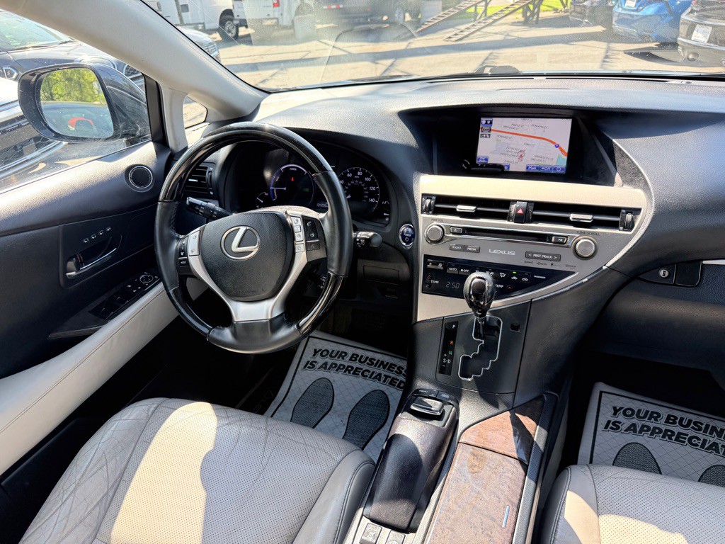 2015 Lexus RX Image 29
