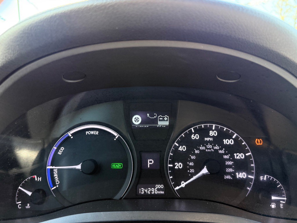 2015 Lexus RX Image 32