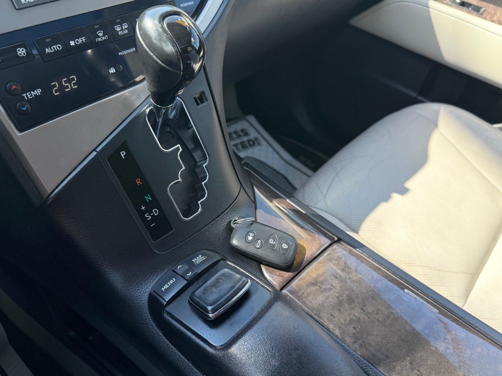 2015 Lexus RX Image 40
