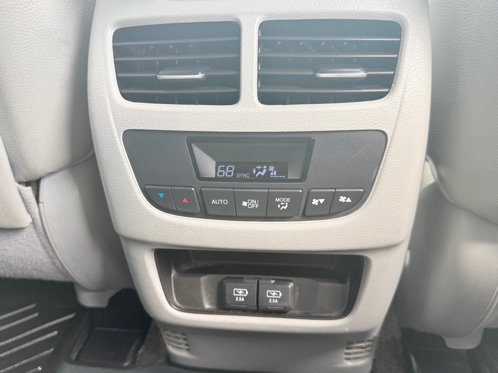 2017 Acura MDX Image 25