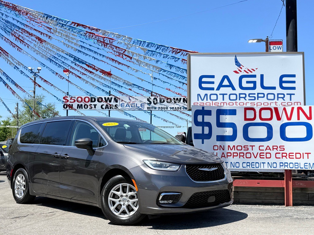 2023 Chrysler Pacifica Image 1