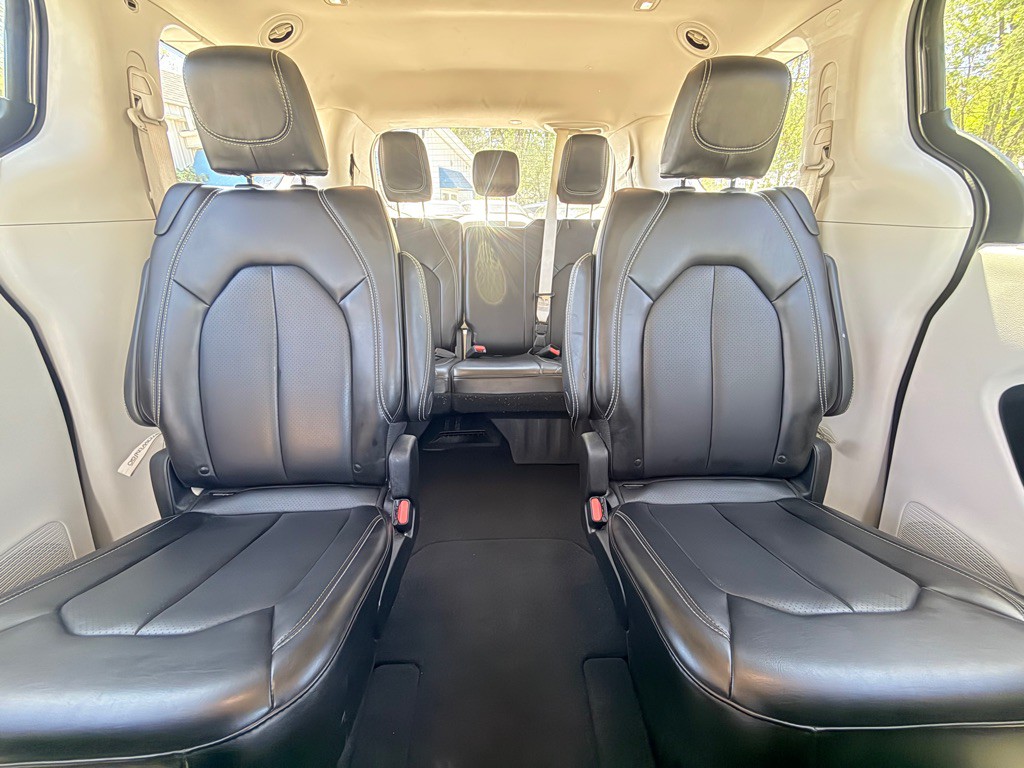2023 Chrysler Pacifica Image 23