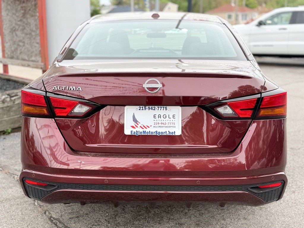 2025 Nissan Sentra Image 6