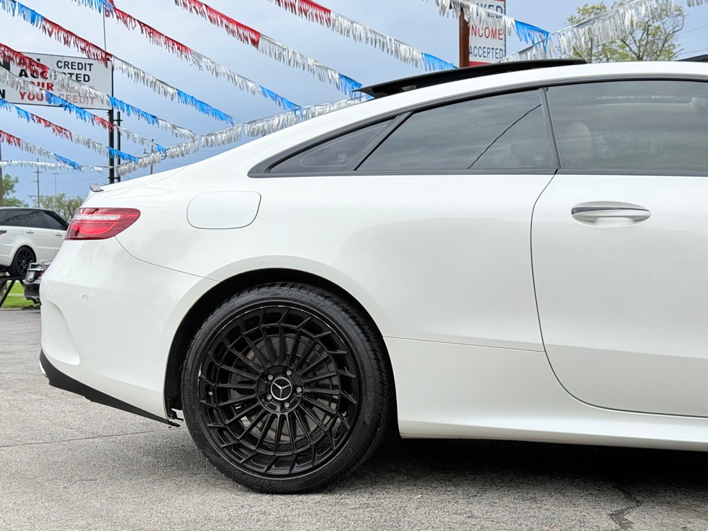 2018 Mercedes-Benz E-Class Image 9