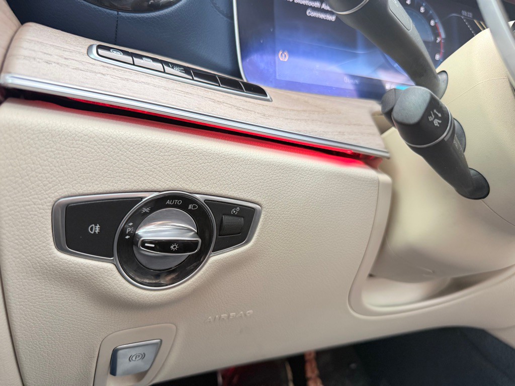 2018 Mercedes-Benz E-Class Image 48