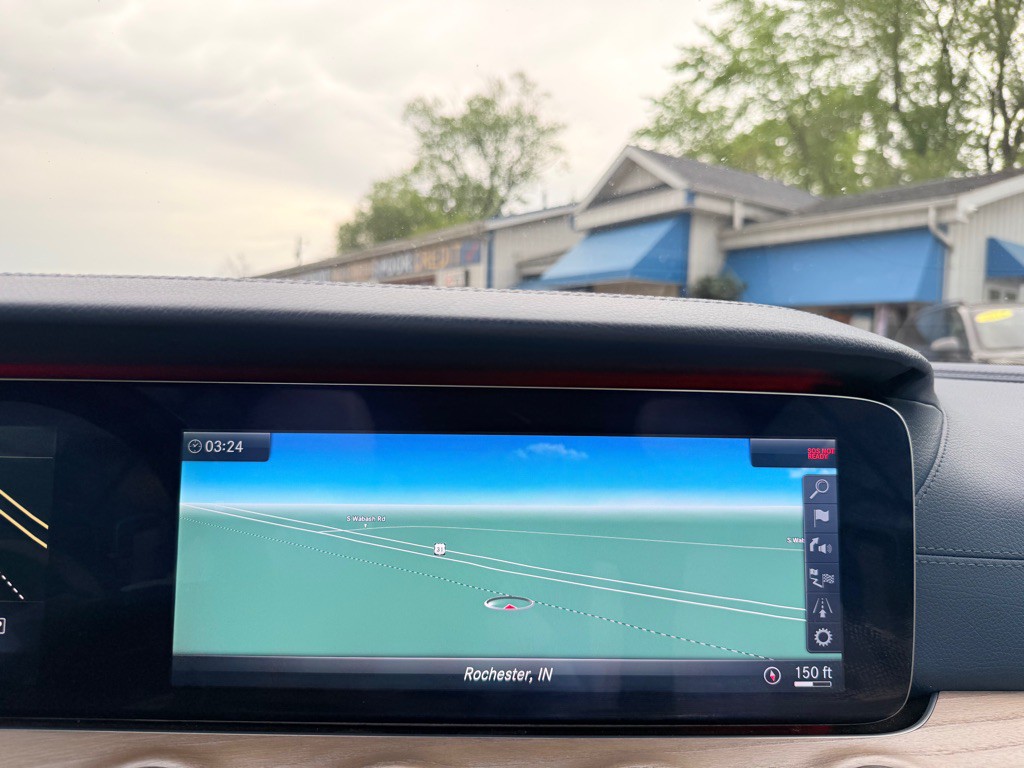 2018 Mercedes-Benz E-Class Image 55