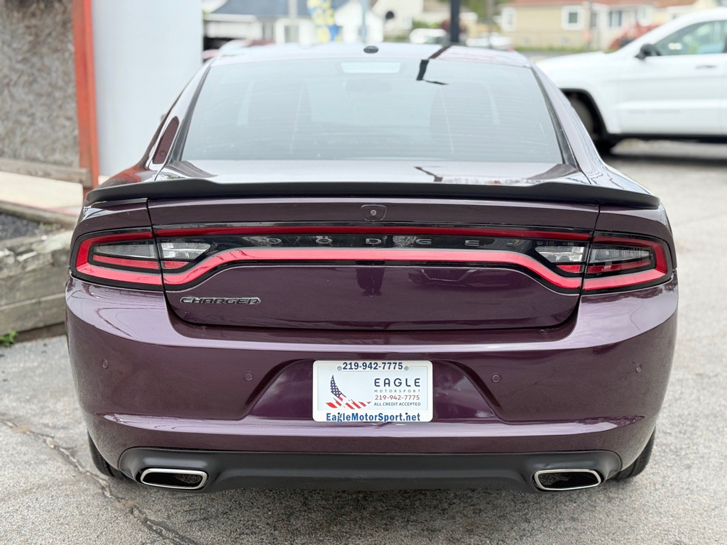 2022 Dodge Charger Image 8